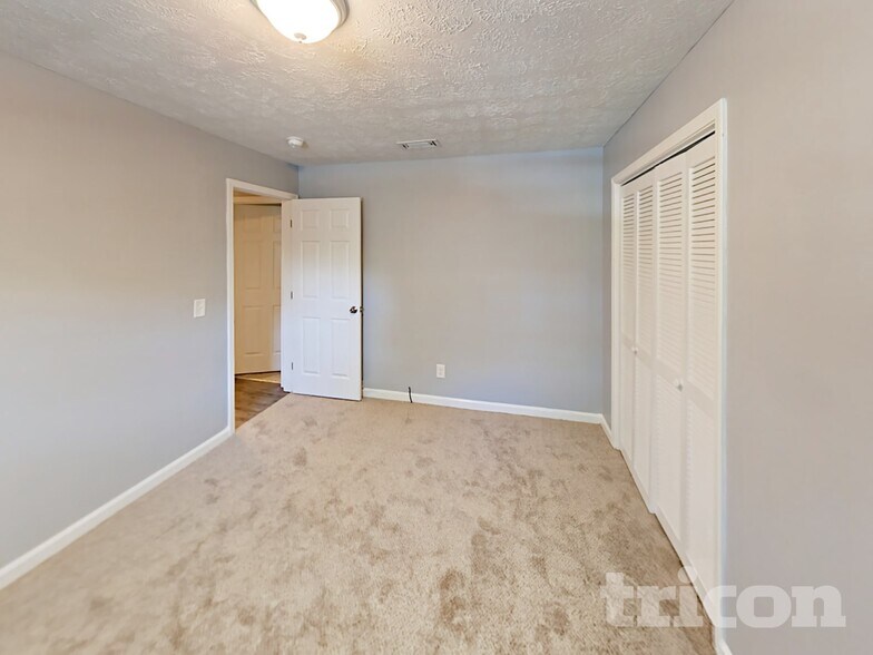 Building Photo - 3964 Cindy Dr