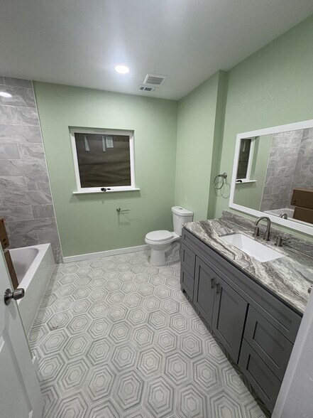 Building Photo - 000 Elsie Faye Heggins St