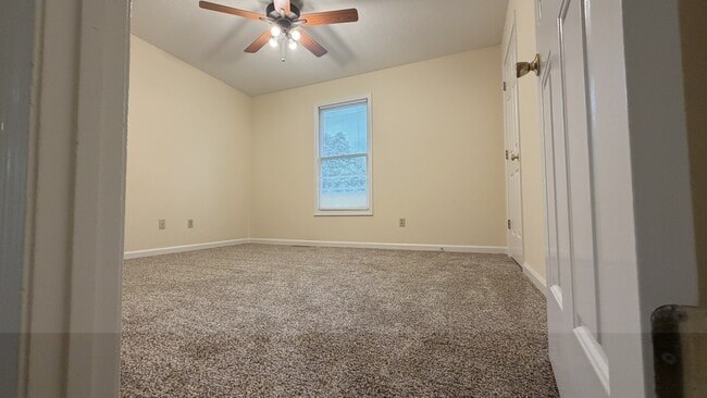 Building Photo - 317 Cedar Ridge Rd