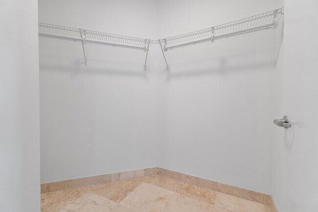 Building Photo - 3630 Gardens Pkwy