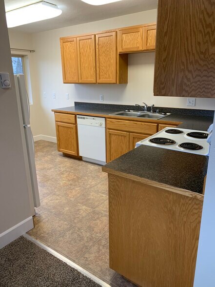 Building Photo - 307 N Bowdish Rd