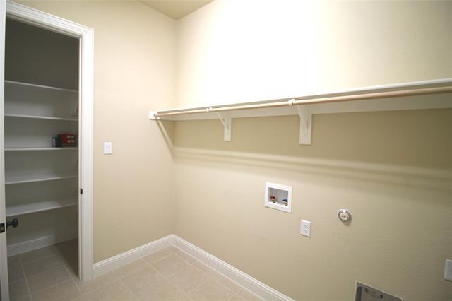 Building Photo - 2410 Rawlins Ln