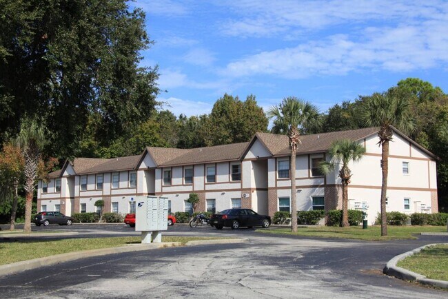 Building Photo - 411 Banana Cay Dr