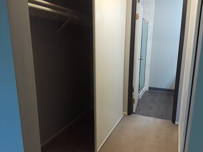 Building Photo - 2 bedroom 2 bath in Southwest Reno