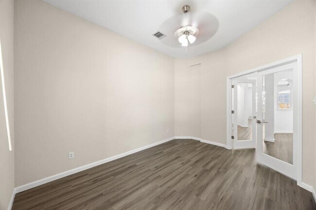 Building Photo - 1306 Lou Gehrig Ln