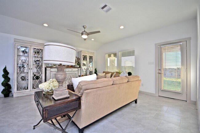 Building Photo - 7526 Teton Creek Trace