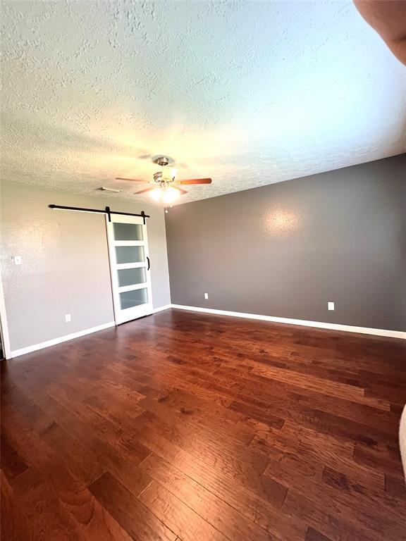 Building Photo - 22114 Pearl Lake Dr