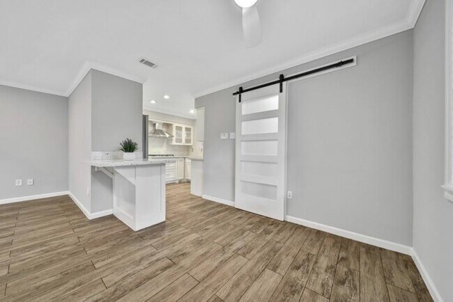 Building Photo - 5506 Braesvalley Dr