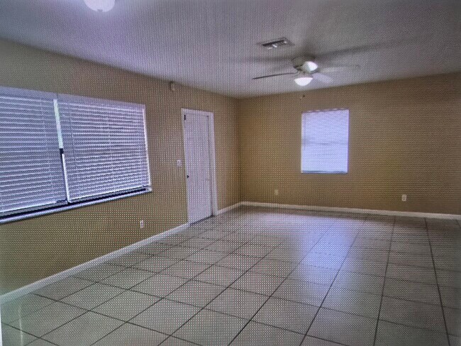 Building Photo - 1155 White Pine Dr