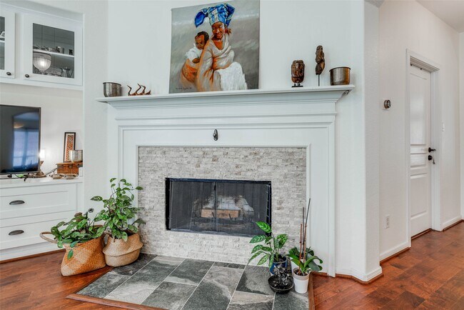 Building Photo - 5722 Ballina Canyon Ln