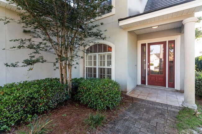 Primary Photo - 73 Cobalt Ln
