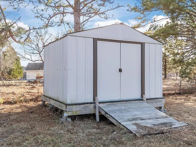 Building Photo - Earn Wealth While Leasing - Like a Homeowner - Lease to Own