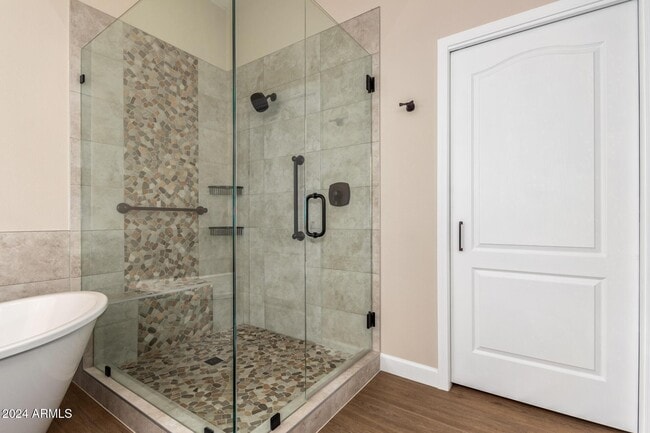 Building Photo - 7438 E Sand Hills Rd