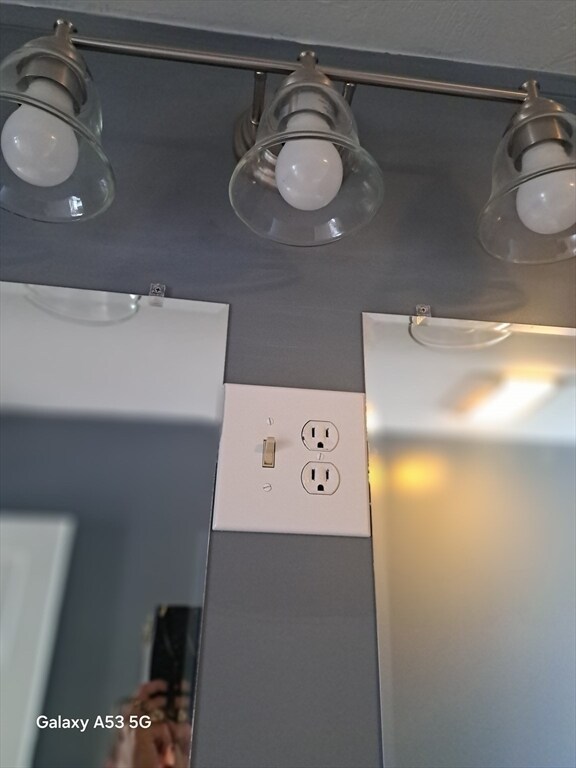 Building Photo - 171 Vernon St