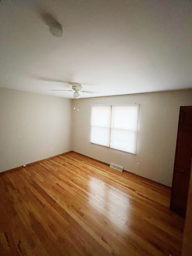 Building Photo - COMING SOON: Beautifully Updated Home in t...