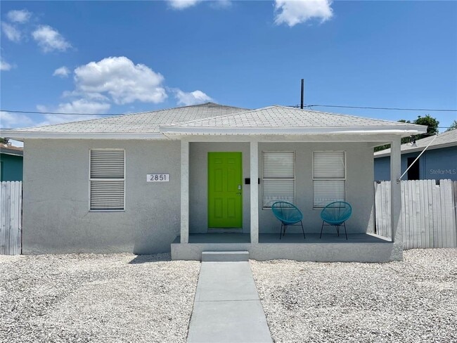 Primary Photo - 2851 Emerson Ave S