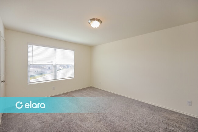 Building Photo - 5168 Firefly Hls