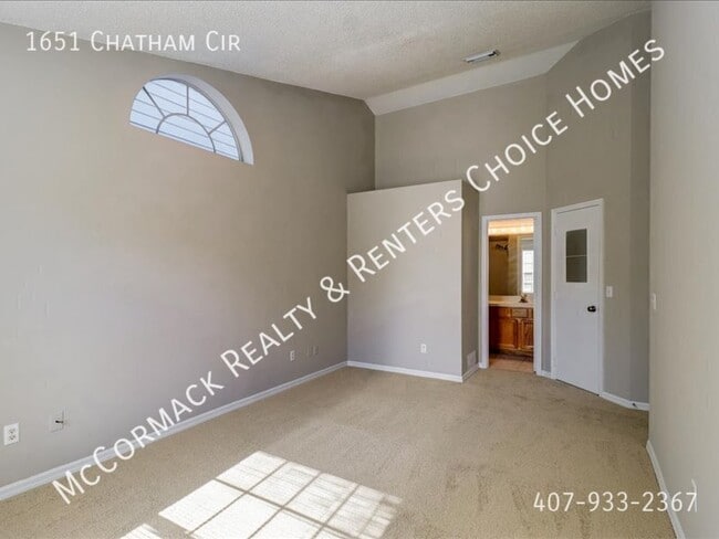 Building Photo - 1651 Chatham Cir