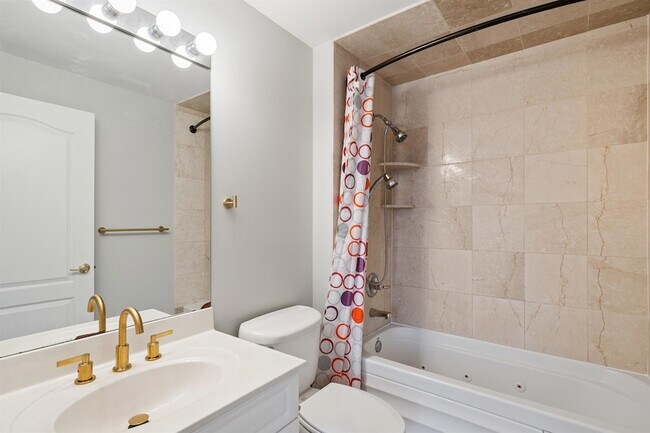 Building Photo - 415 Newark St.