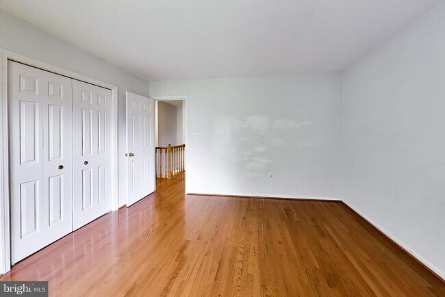 Building Photo - 991 Farm Haven Dr