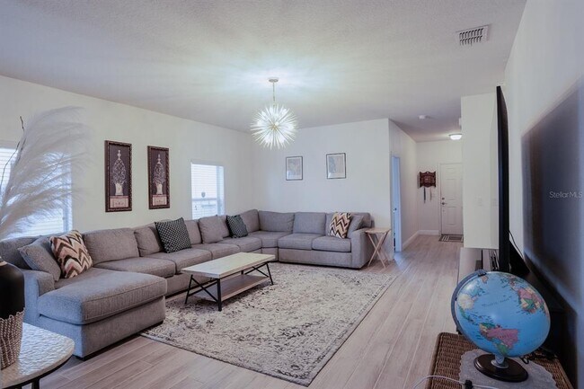 Building Photo - 8610 Turnstone Shore Ln