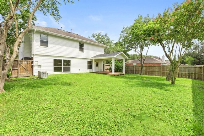 Building Photo - 20231 Mammoth Falls Dr