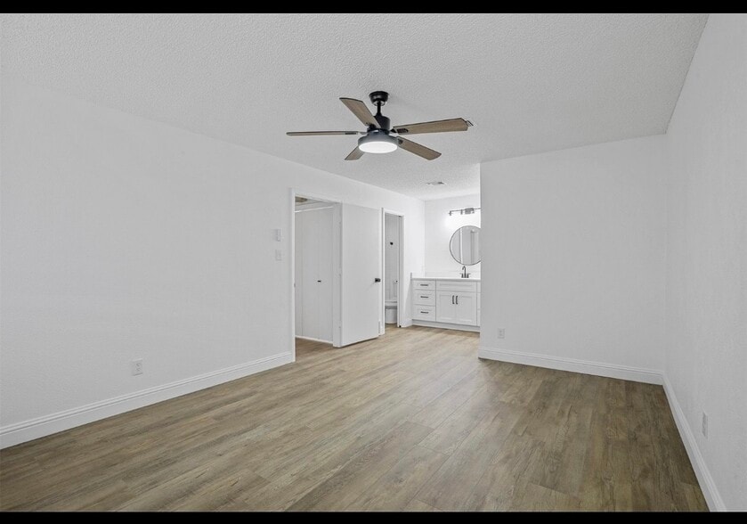Building Photo - 3522 Shady Valley Dr