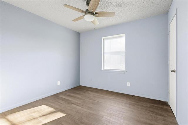 Building Photo - 916 8th St NW