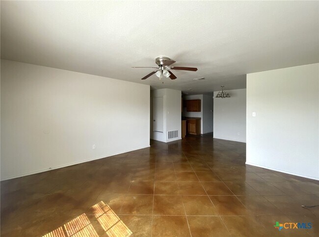 Building Photo - 6408 Temora Loop