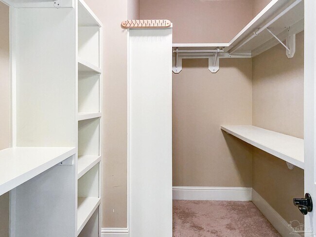 Building Photo - 12825 Island Spirit Dr