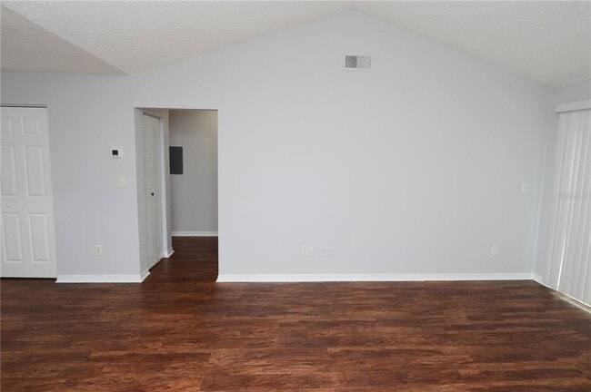 Building Photo - 10263 Gandy Blvd N