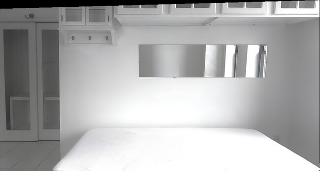 Building Photo - 1001 St Paul St