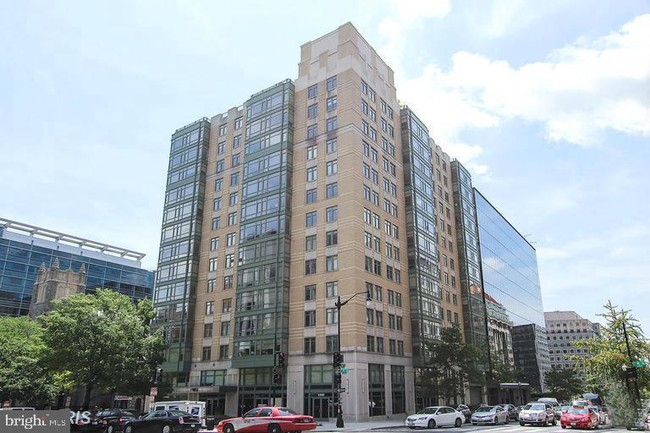 Building Photo - 1150 K St NW