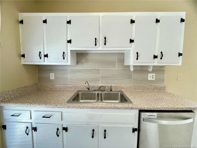 Building Photo - 4609 Fen Ct