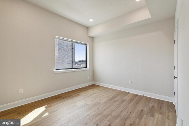 Building Photo - 2143 E Lehigh Ave