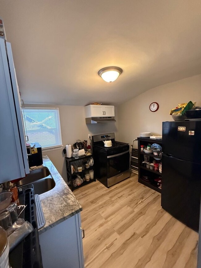 Building Photo - 2915 N 54th St