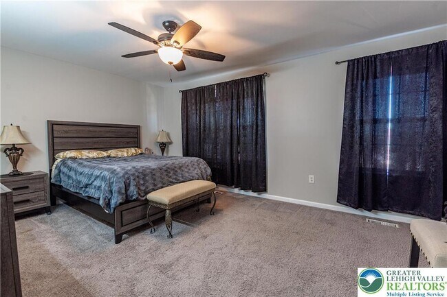 Building Photo - 2512 Gila Dr