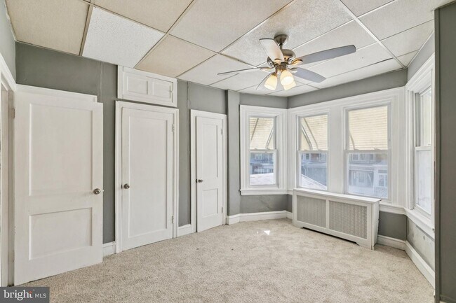 Building Photo - 6257 N 18th St