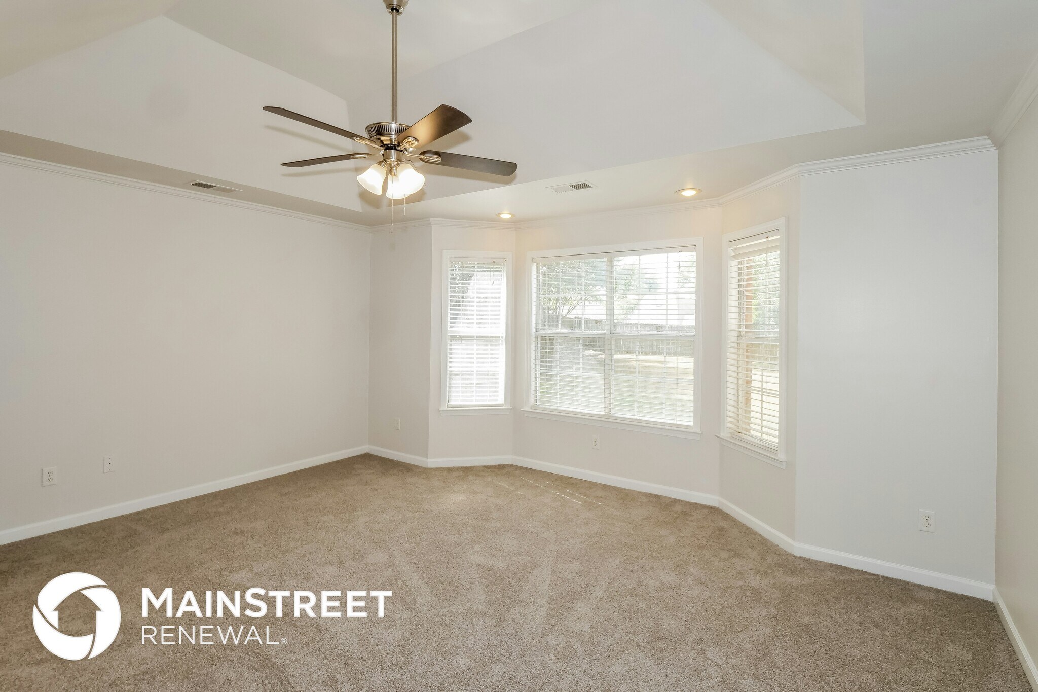 Building Photo - 1135 Mossy Knoll Dr