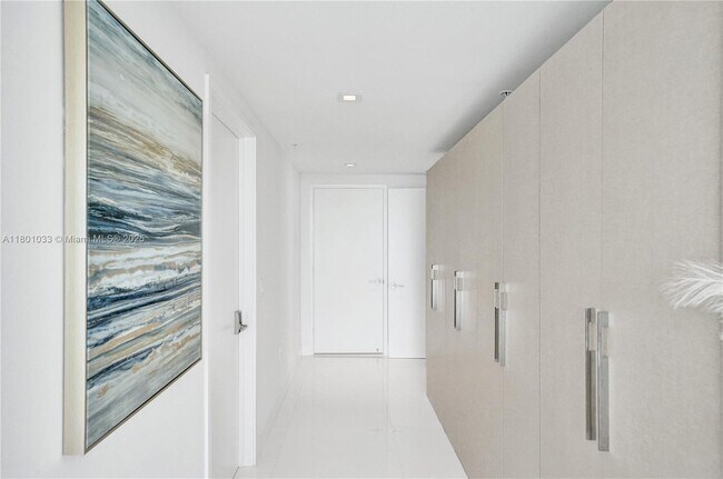 Building Photo - 330 Sunny Isles Blvd