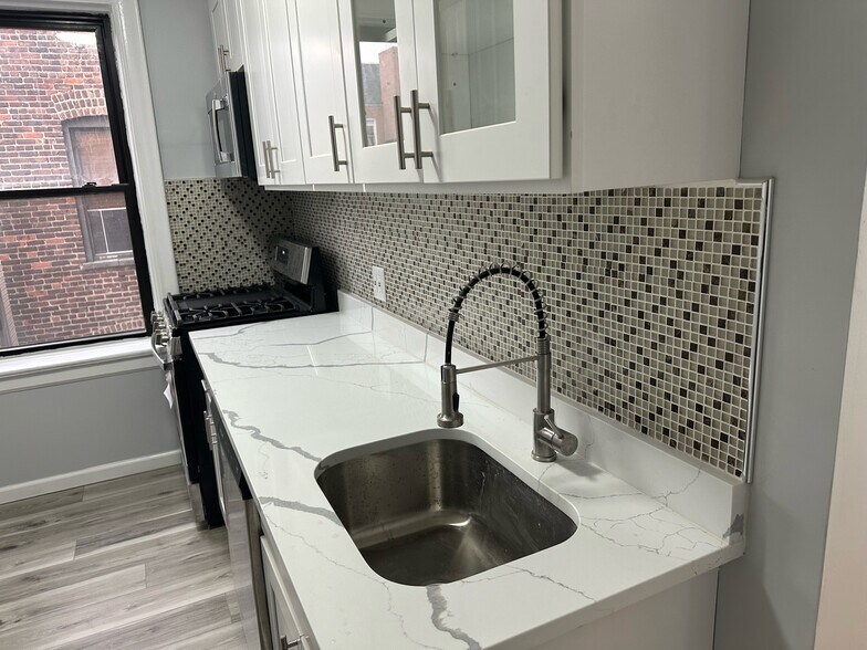 Building Photo - 429 Fairmount Ave