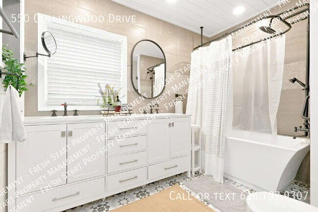 Building Photo - 550 Collingwood Dr