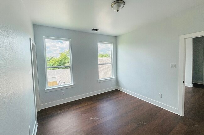 Building Photo - 8132 Penrod St