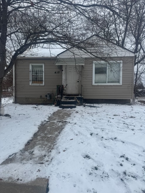 Building Photo - 3401 Davison Rd