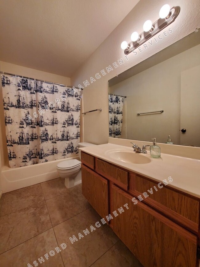 Building Photo - 3 BEDROOM ON CULDESAC IN CHANDLER