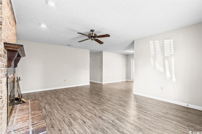 Building Photo - 6536 Valene Ct