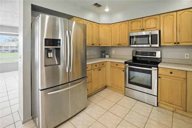 Building Photo - 18305 Driggers Ave