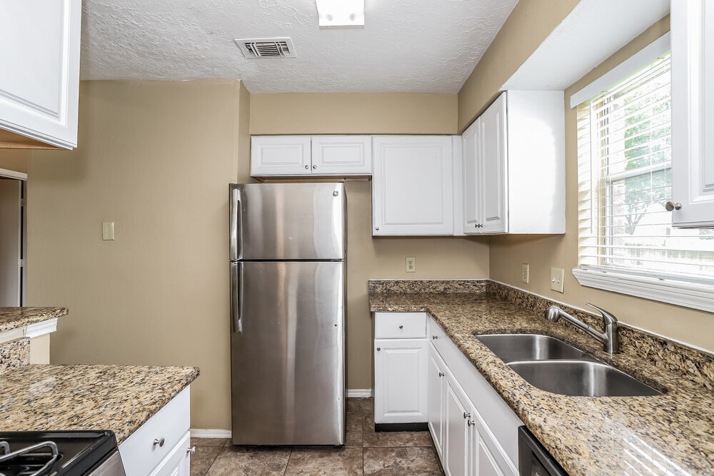 Building Photo - 6042 Beaconridge Dr
