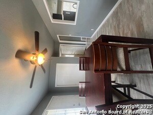 Building Photo - 3058 Westview Dr
