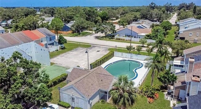 Building Photo - 6650 121st Ave N